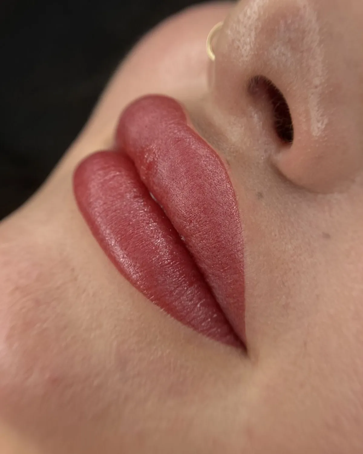 Aquarell Lips mit weichem, natürlichem Farbverlauf